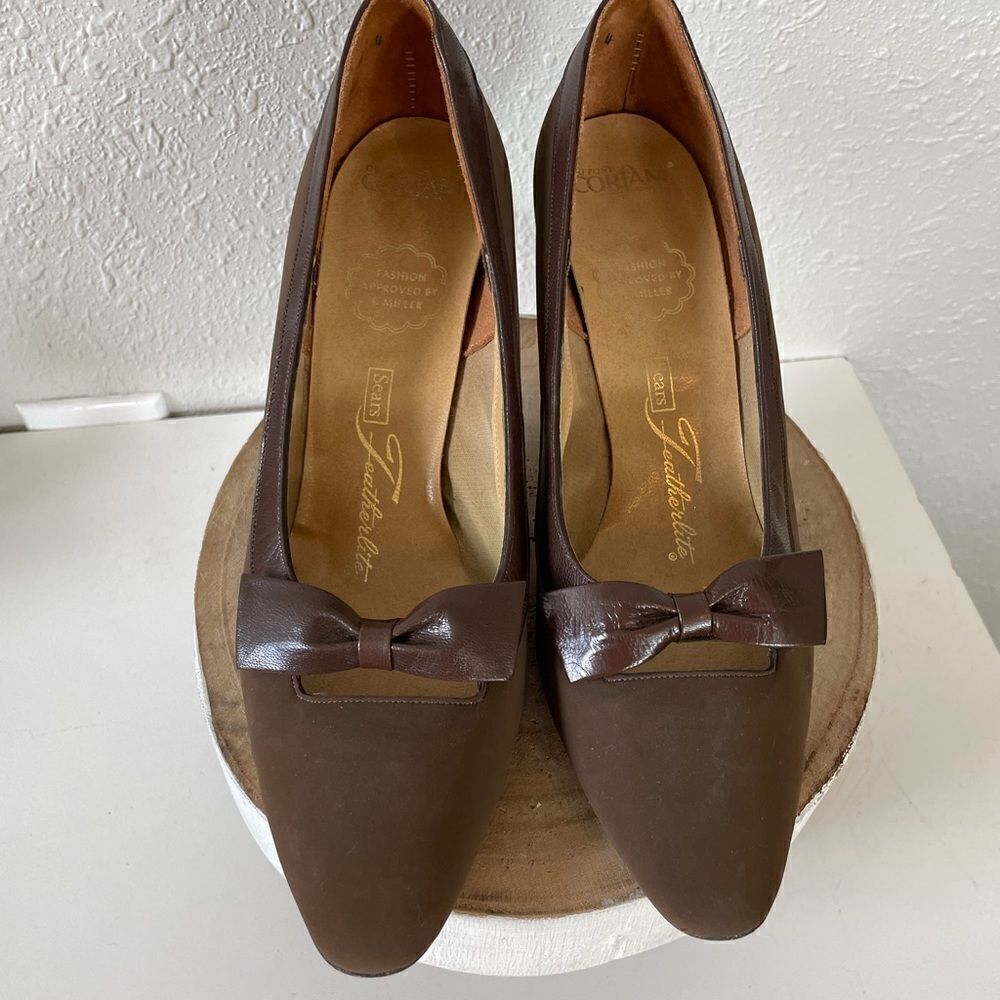 Vintage Sears Featherlite Brown Heels Size 7.5 B EUC